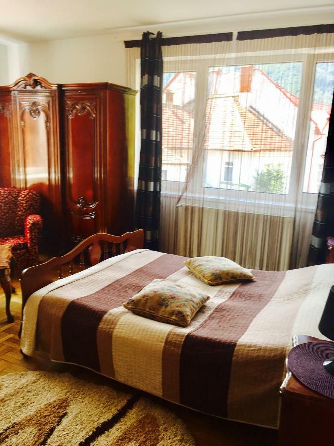 Rolling Stone Hostel Brasov Luaran gambar